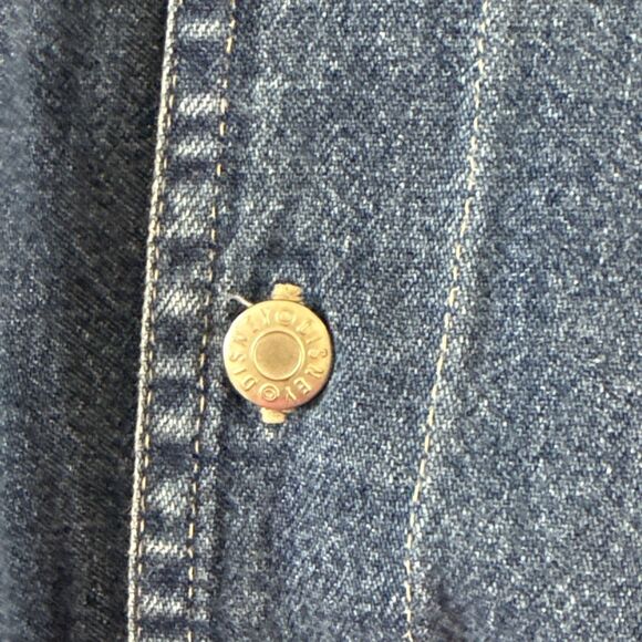 Vintage Disney Store Denim Shirt Mens Size Medium Mickey Embroidered Walt Studio - Picture 9 of 12